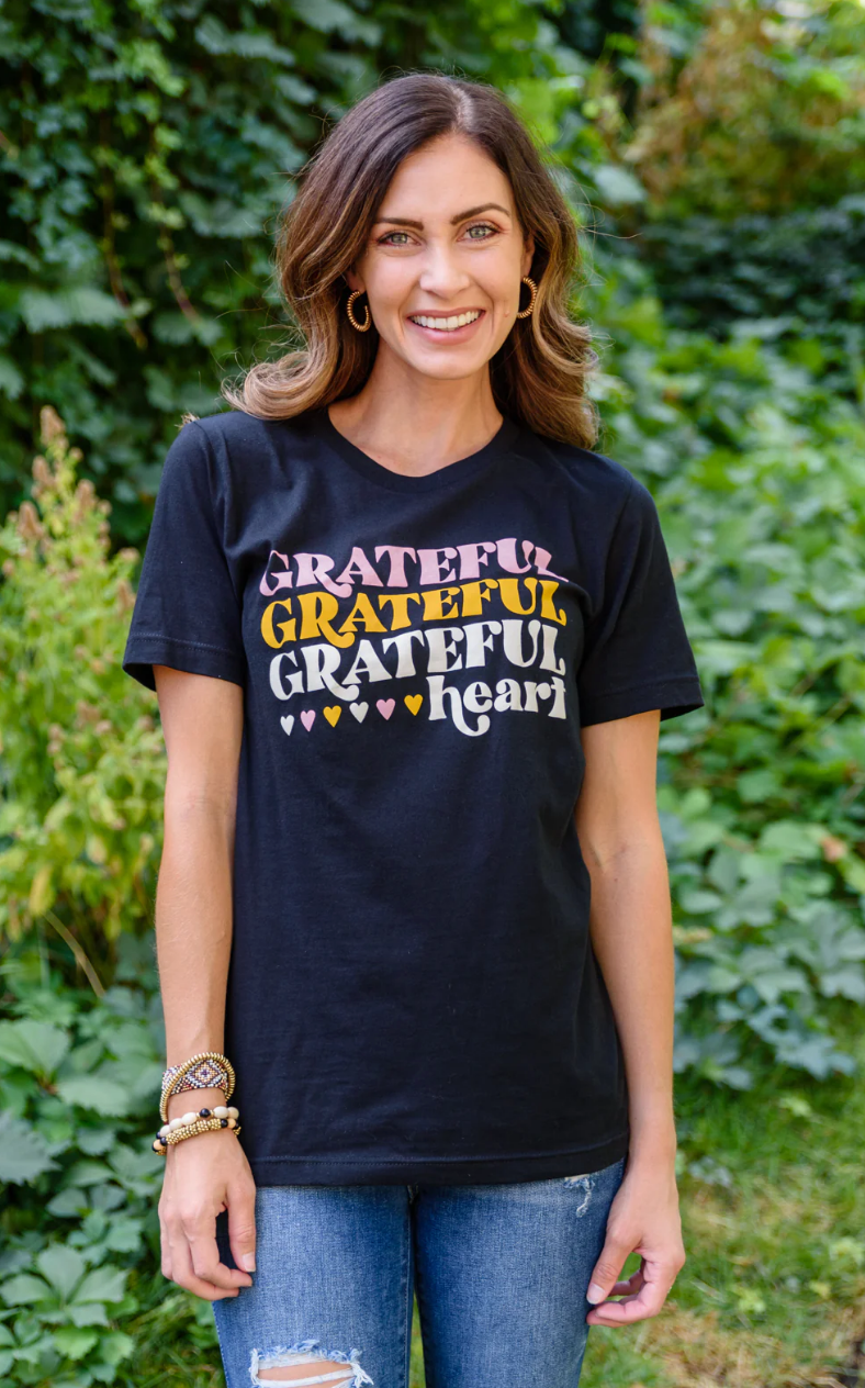 SAMPLE SALE: SMALL Grateful Heart Graphic Tee