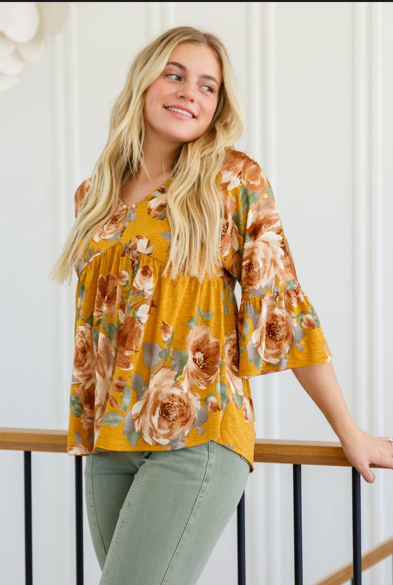 SAMPLE SALE:  LARGE  Go With the Flow V-Neck Top