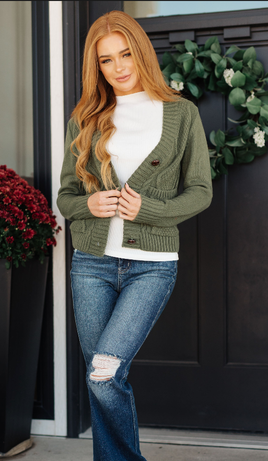 SAMPLE SALE: XL  Climbing Vine Cable Knit Cardigan in Green