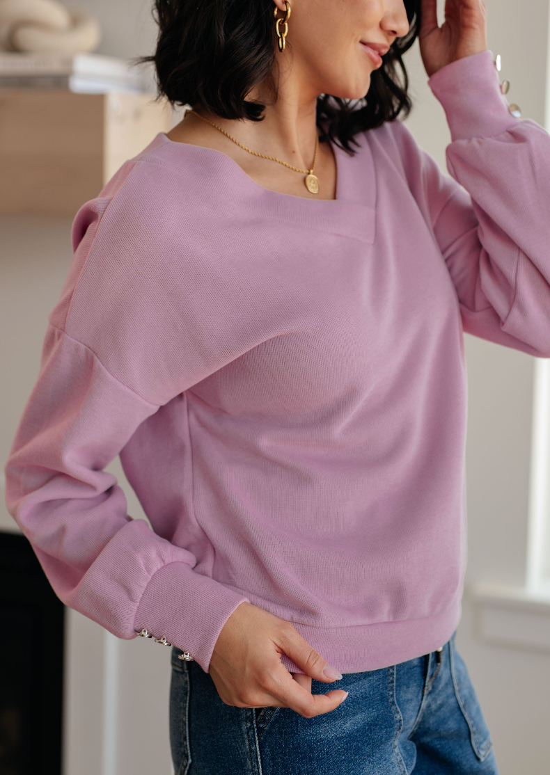 SAMPLE SALE:  LARGE  TOTALLY VERIFIED LONG SLEEVE V-NECK TOP